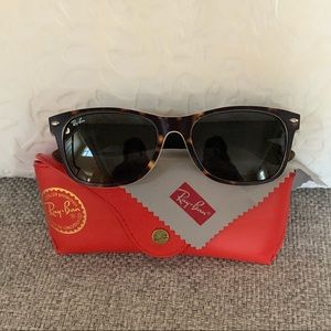New Ray-Ban Wayfarer!